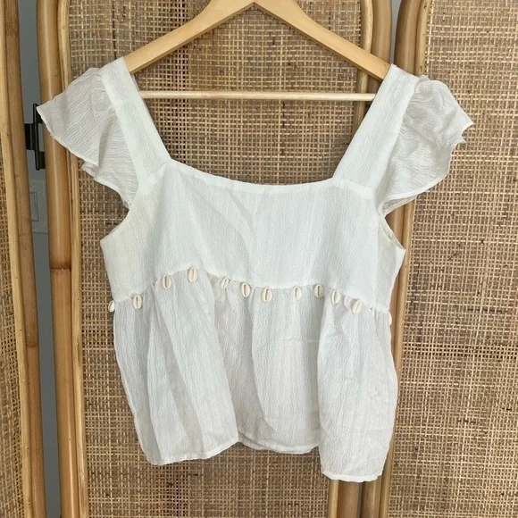 Sadie & Sage Boutique Cowrie Shell White Top - Picture 2 of 5